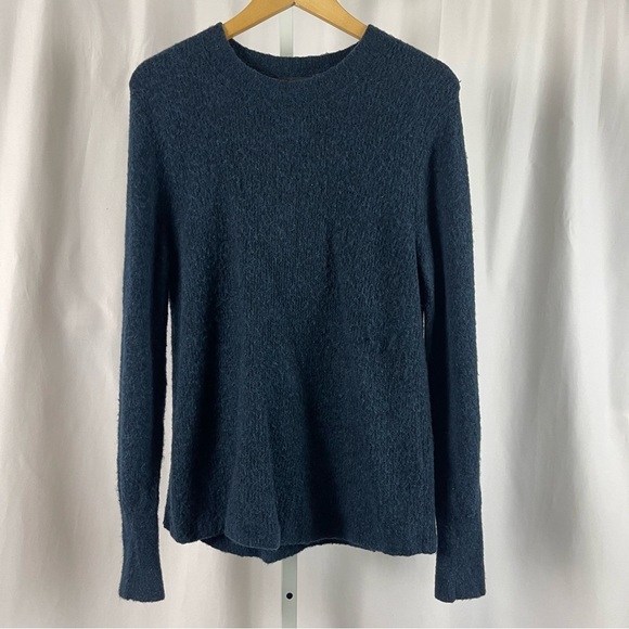 Vintage Banana Republic Medium Wool Buttery Soft Crewneck Sweater Navy Blue - Picture 1 of 5